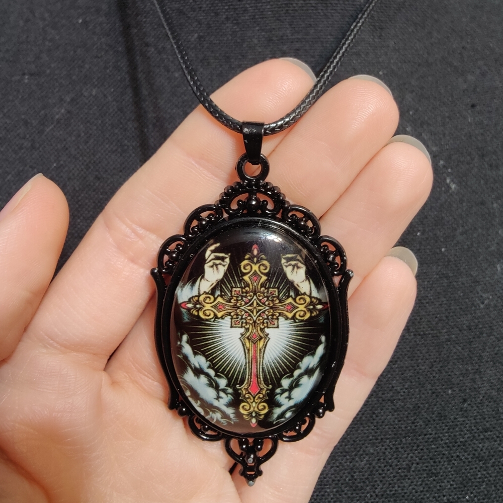 Gothic Hand Of God Cross Prayer Cameo Necklace Emo Punk Glass Cabochon Religious